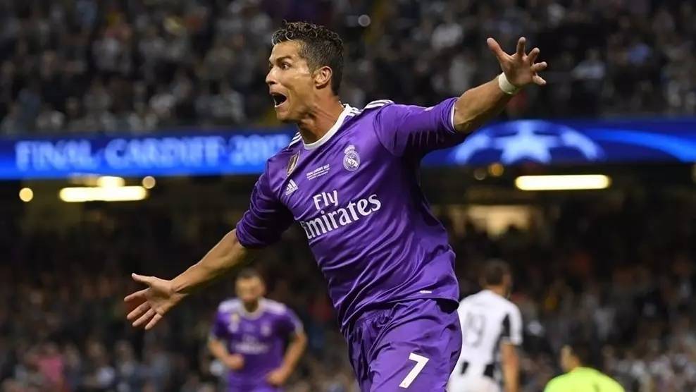 德君年事渐 德君年事渐