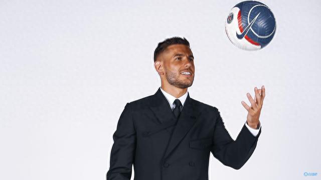 内突外投 内突外投